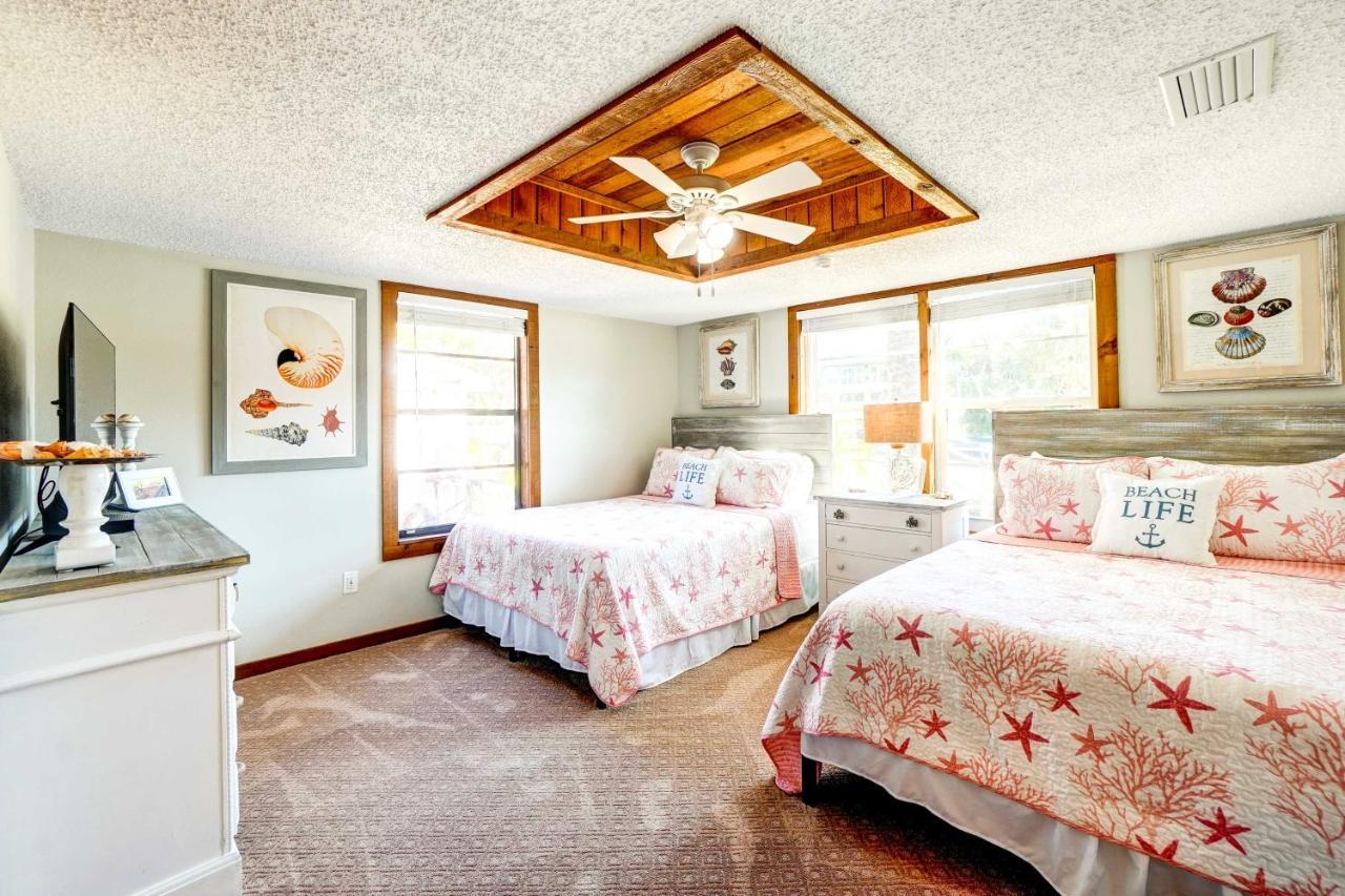 Indian Rocks Cottage, Walk To Beach! * Clearwater Beach