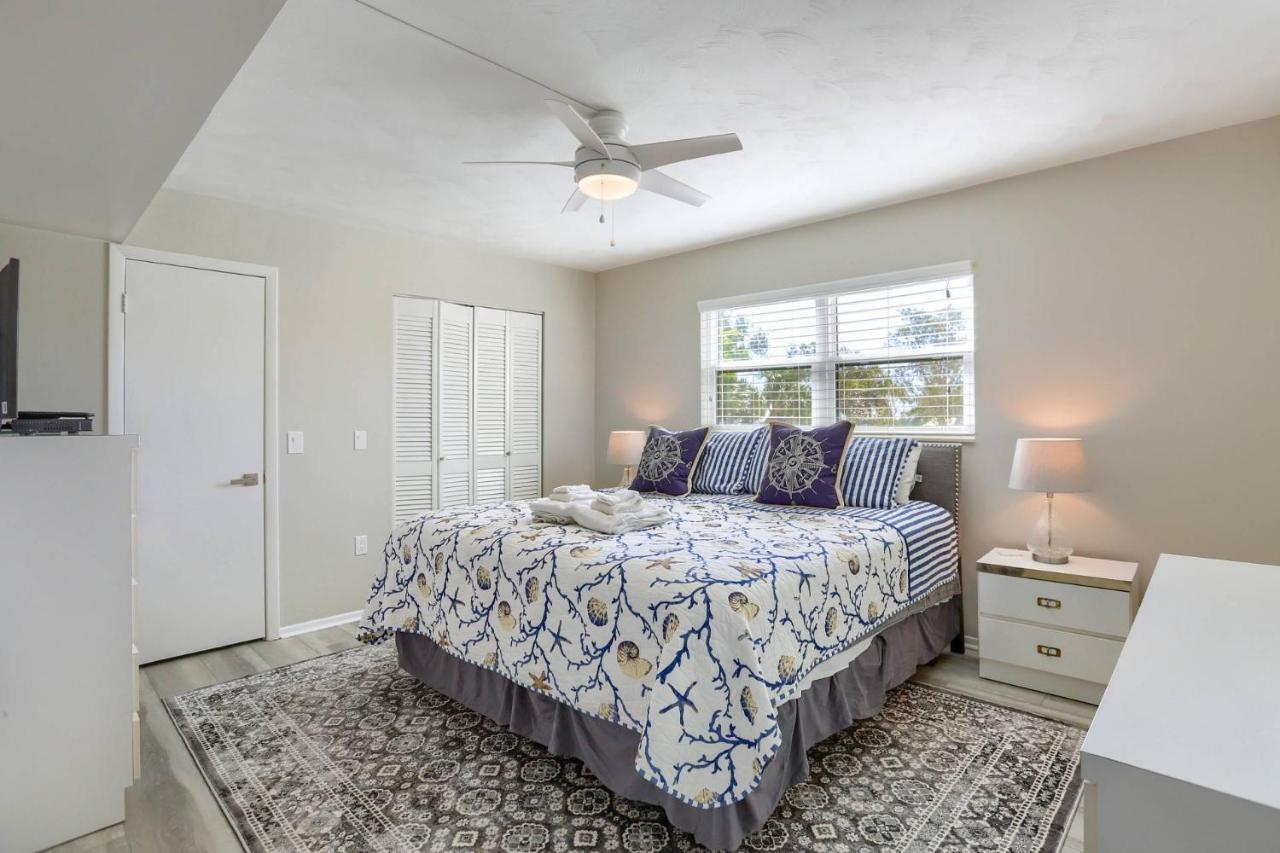 317 Bayshores Yacht & Tennis Club Clearwater Beach