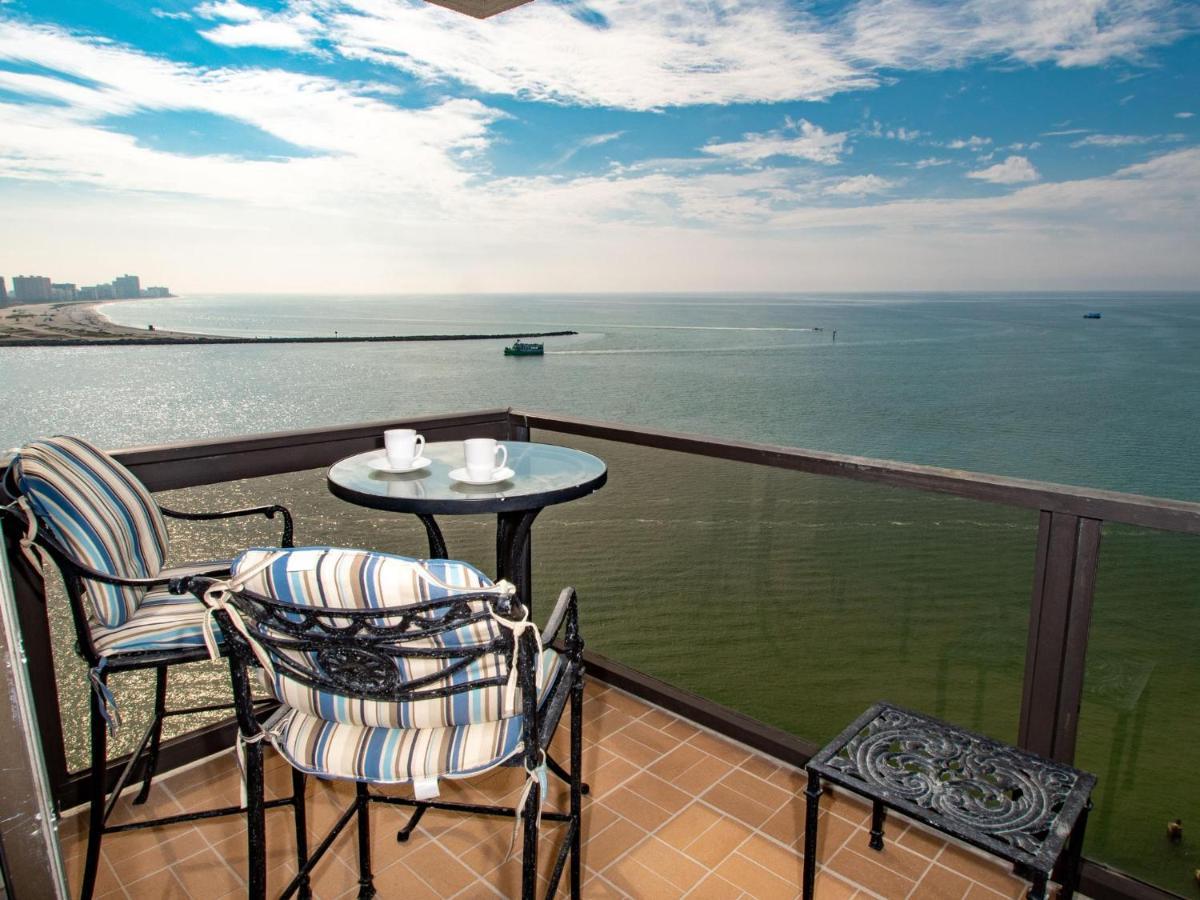 440 West 1107-n - Panoramic Water Views Apartment Clearwater Beach