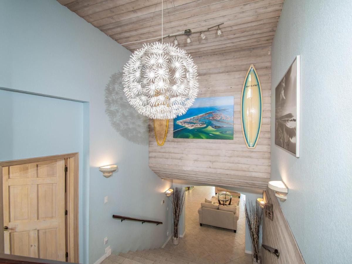 Holiday home Bay Breeze House Waterfront With Pool Clearwater Beach