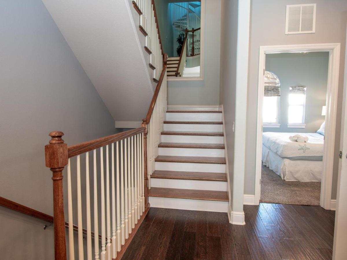 Paradise Cove Townhome 145-3 - Premium Waterfront Community Villa