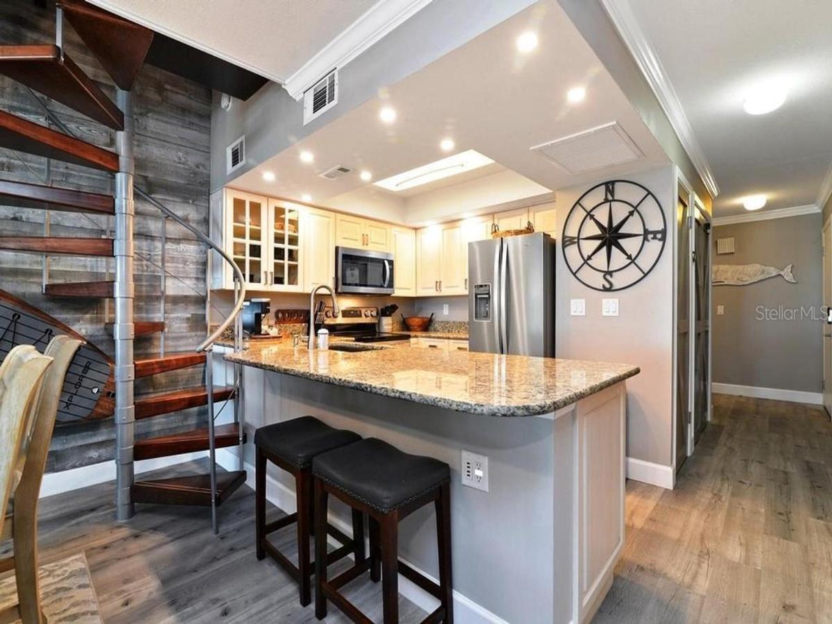 Aldea 18 - Gulf Front Paradise Clearwater Beach