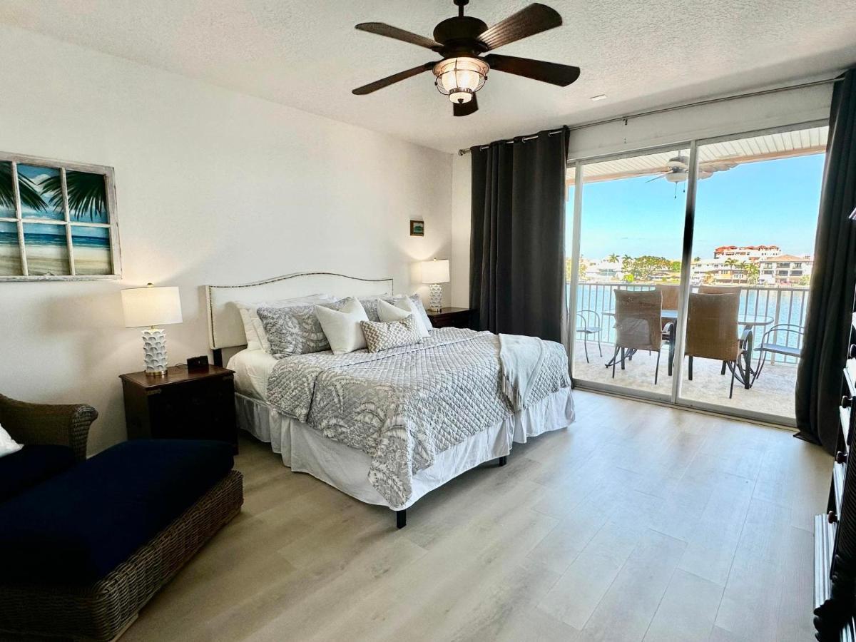 Island Key 305 - Amazing Waterfront - Walk To The Apartment *