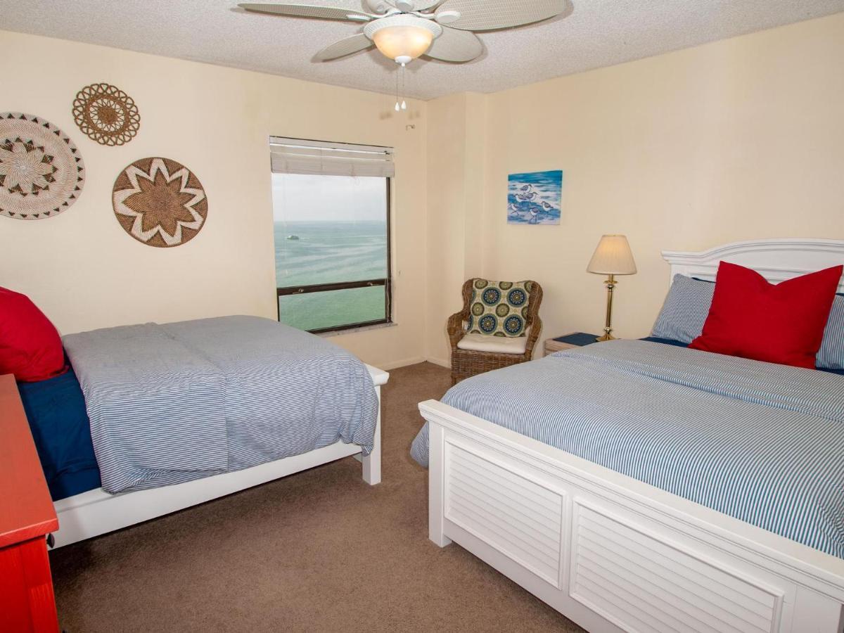 440 West 1107-n - Panoramic Water Views