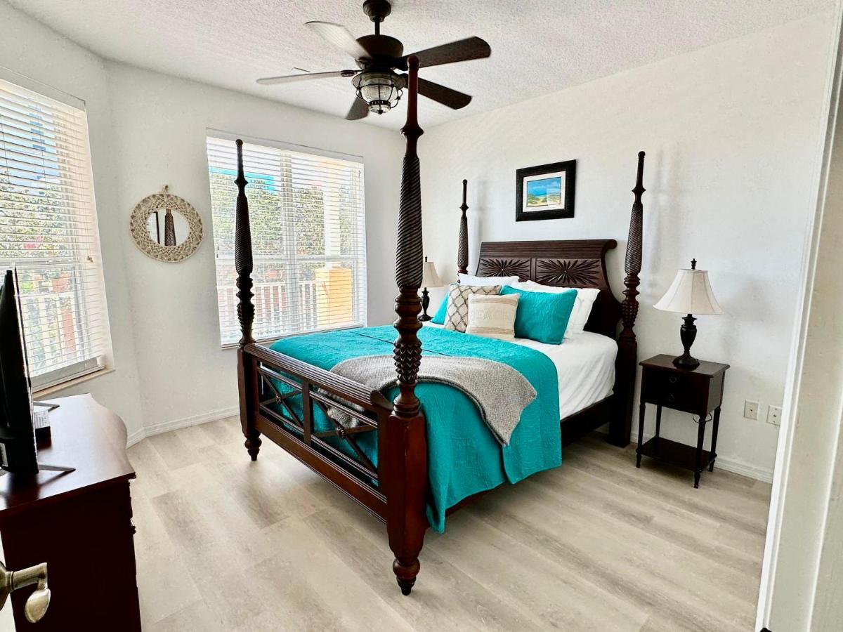 Apartment Island Key 305 - Amazing Waterfront - Walk To The