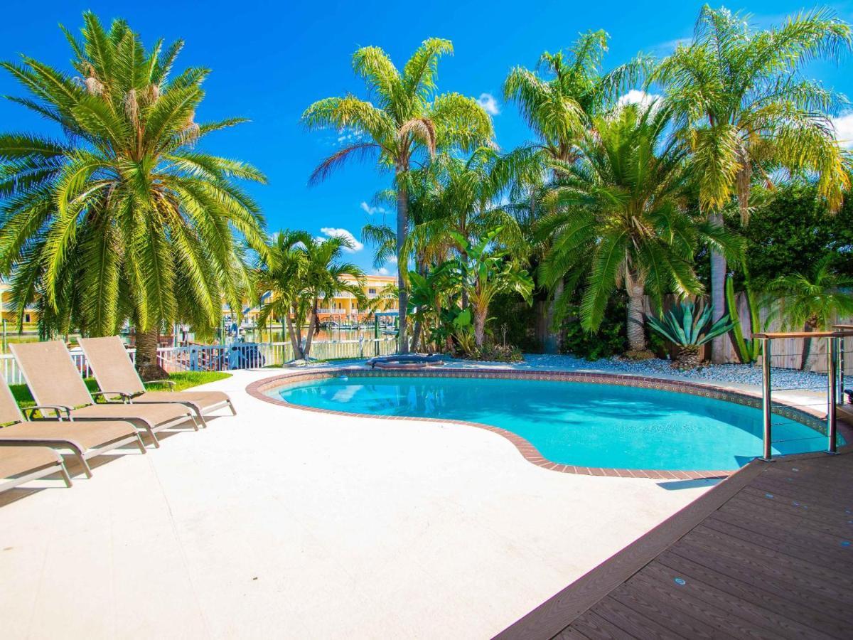 Bay Breeze House Waterfront With Pool *