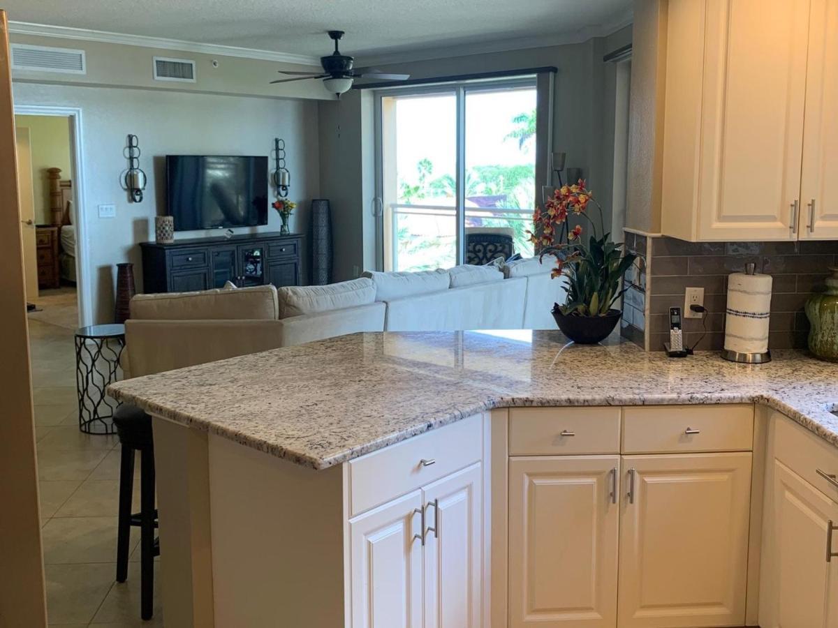 Apartment Belle Harbor 506w Panoramic Views