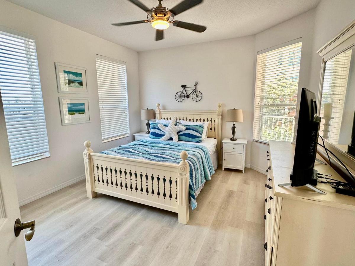Island Key 305 - Amazing Waterfront - Walk To The Apartment