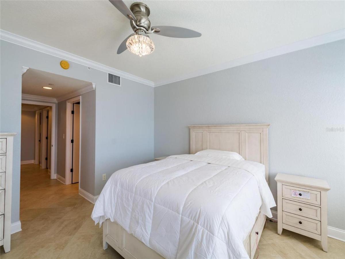 Mandalay Club 505-p Luxury Beachfront Apartment Clearwater Beach