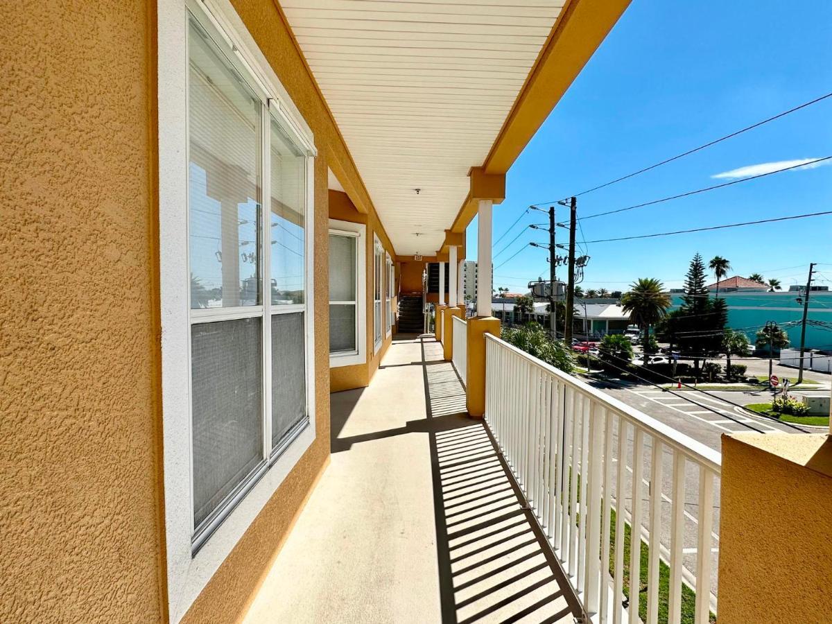 Island Key 305 - Amazing Waterfront - Walk To The * Clearwater Beach