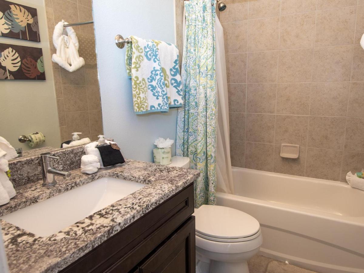 Paradise Cove Townhome 145-3 - Premium Waterfront Community * Clearwater Beach