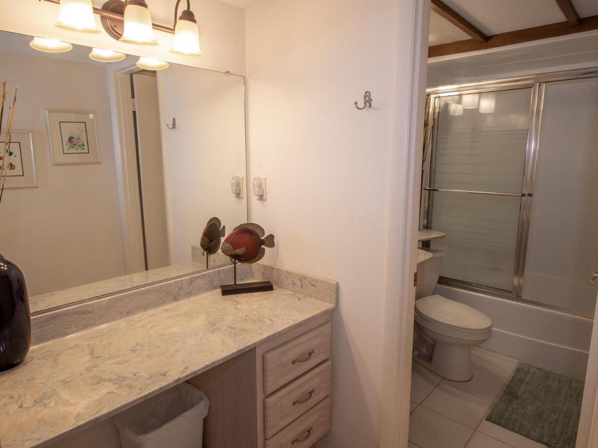 Apartment 440 West 1107-n - Panoramic Water Views