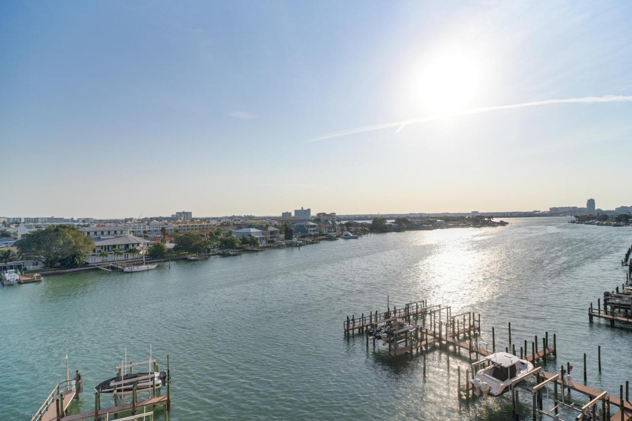 Coastal With Harbor Views Steps To Beach! Apartment *