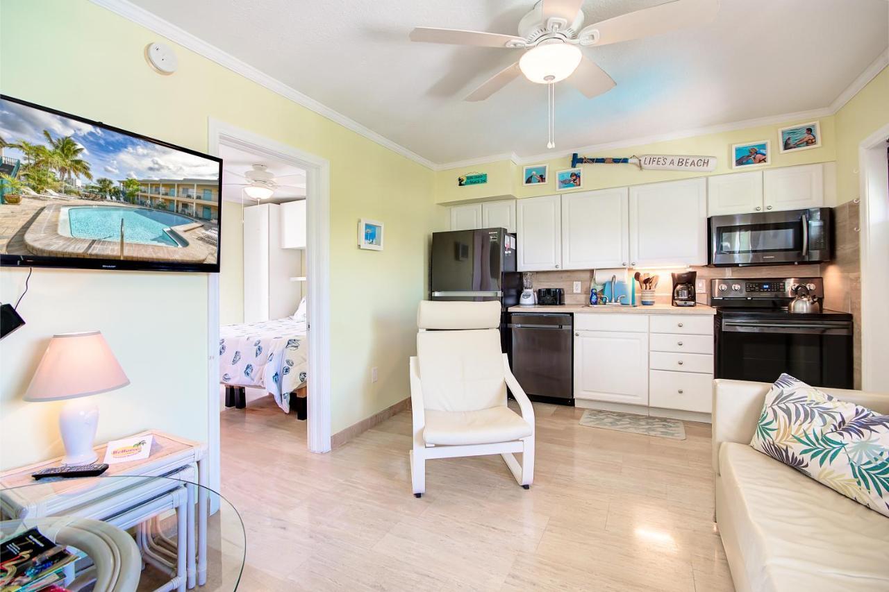 Five Palms Vacation Rentals- Daily - Weekly - Monthly Aparthotel *