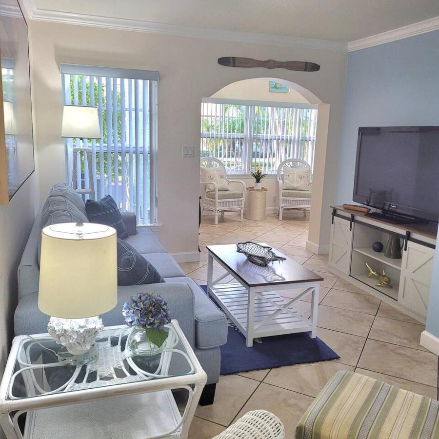 Beach Condo *