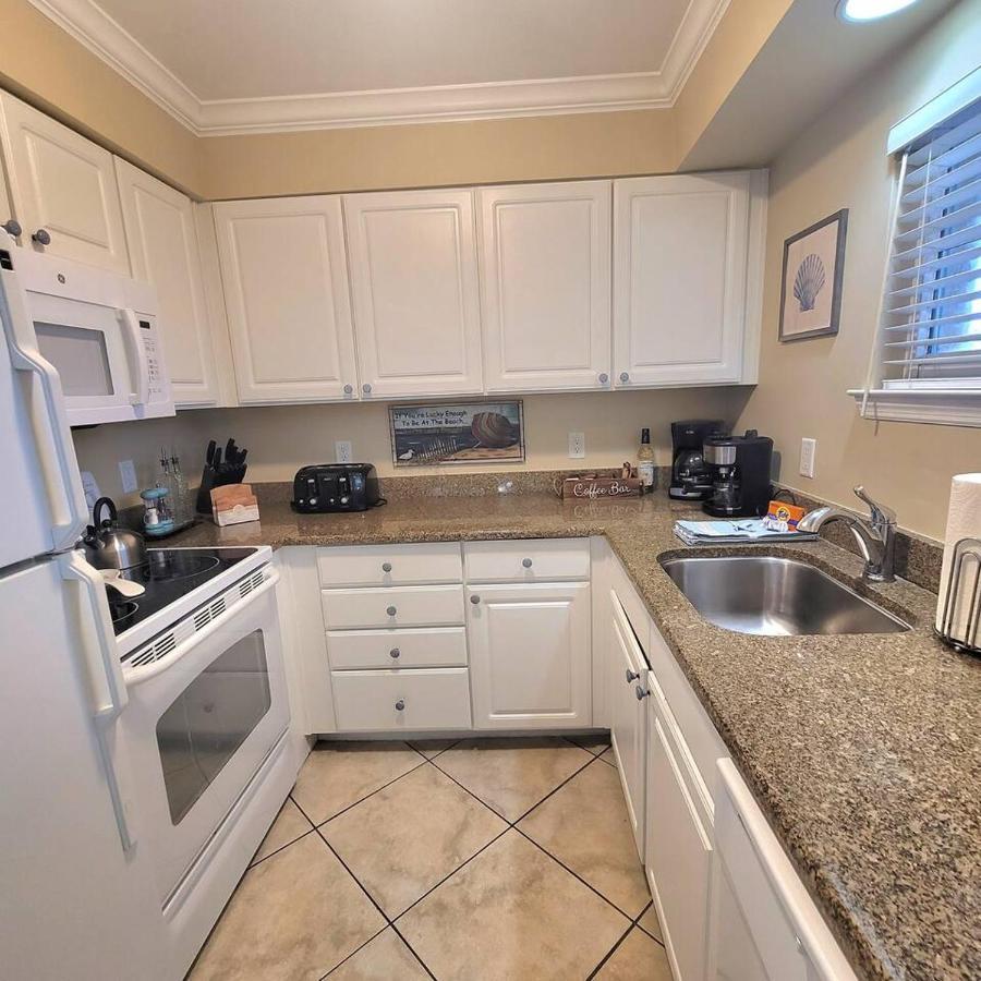 Beach Condo Apartment *