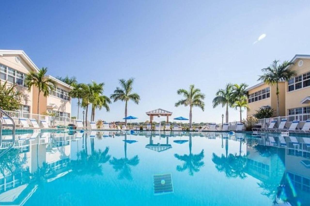 Beach Condo *
