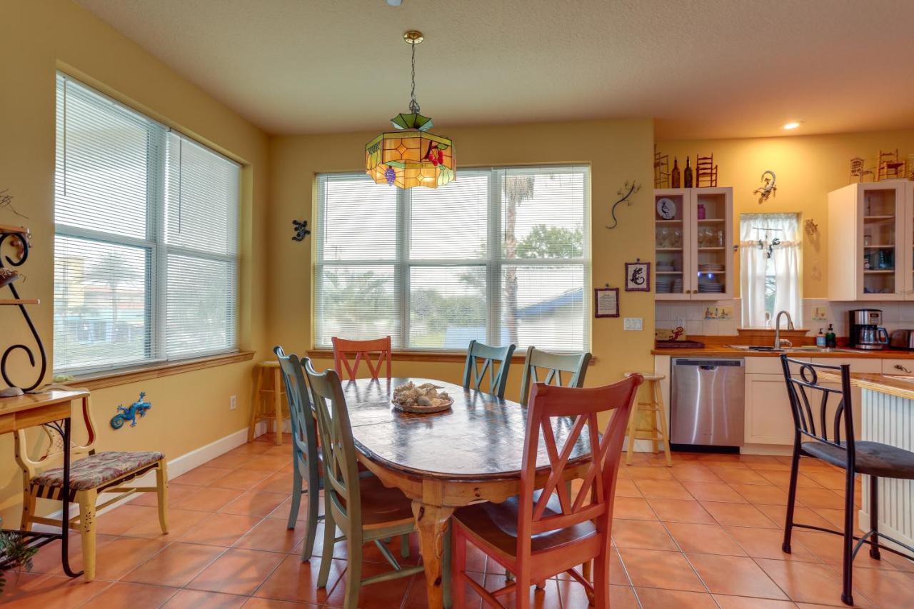 Apartment Indian Rocks Lizard Lair 350 Ft From The Beach!