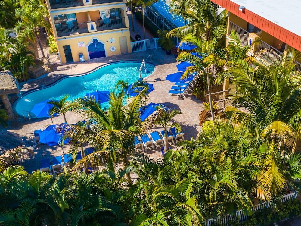 Coconut Cove Resort