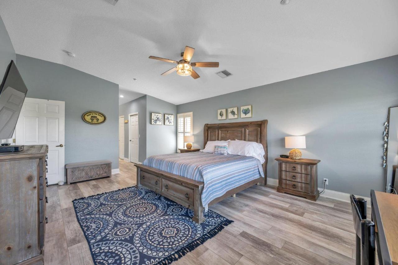Perfect 2-bed 2-bath Townhome With 1390 Sq Ft And Garage By The