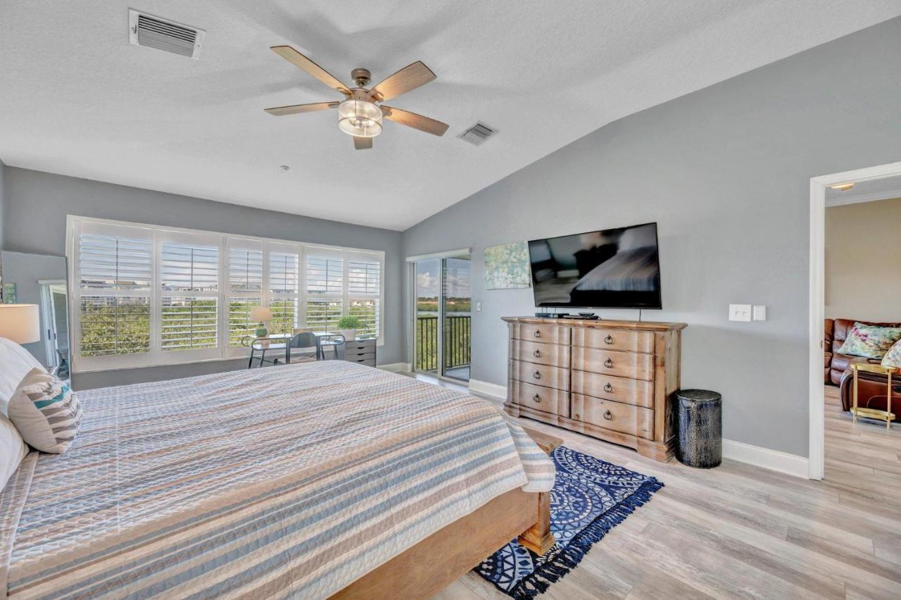 Perfect 2-bed 2-bath Townhome With 1390 Sq Ft And Garage By The Clearwater Beach