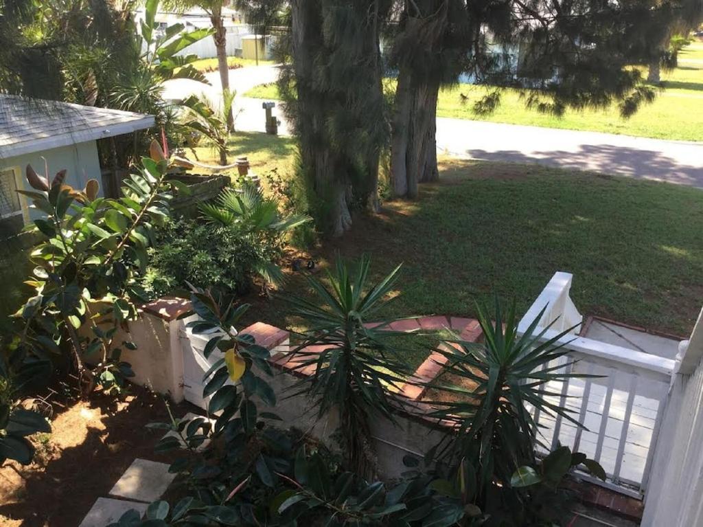 Spacious House Unit,beautifully Furnished 2 Bed 2bath./2min.walk To * Clearwater Beach
