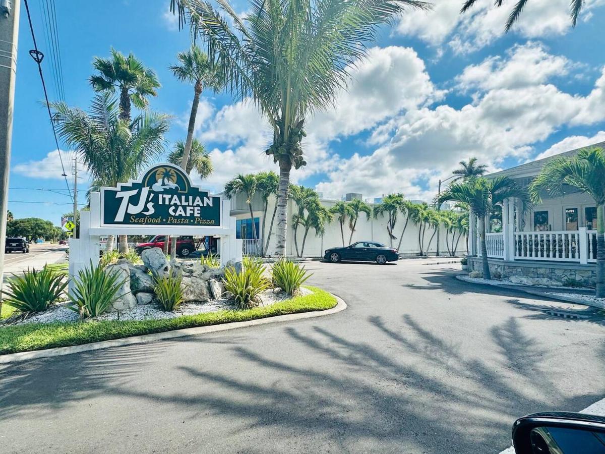 Blue Water Beachside 6 Apartment Clearwater Beach