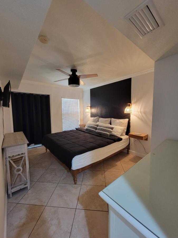 It's A Shore Thing - Stay, Relax, & Enjoy! * Clearwater Beach