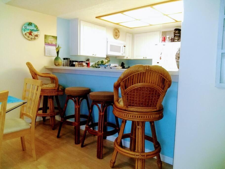 Tropical Beachfront Penthouse-beach Ii * Clearwater Beach