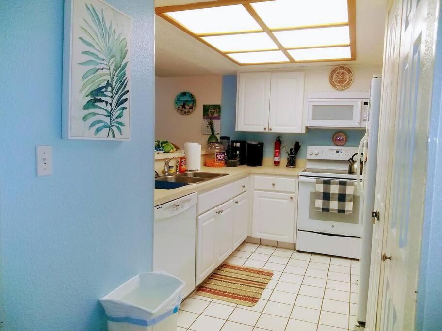 Tropical Beachfront Penthouse-beach Ii *