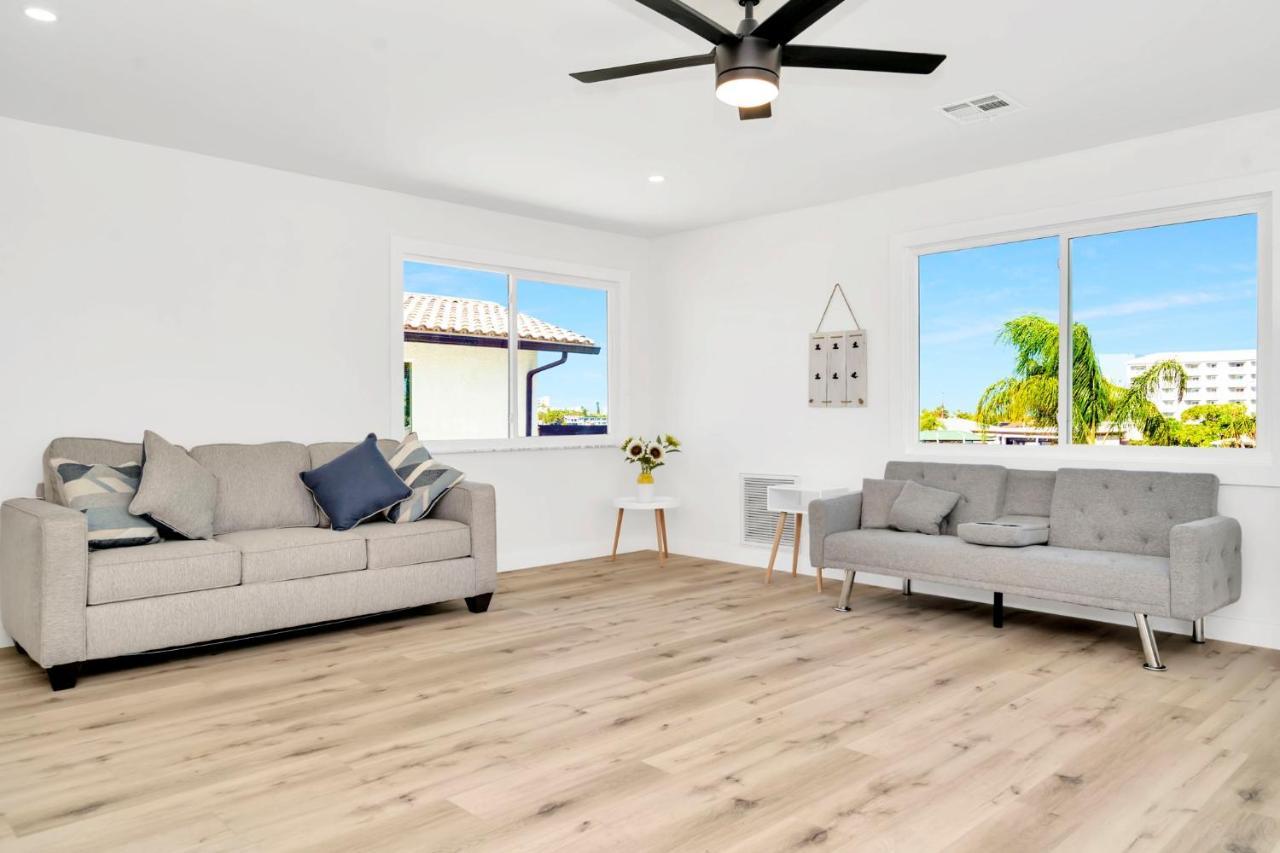 Clearwater Waterfront Modern 4bd 2big Open Loft 4bt With Pool Boat Deck Sleep 15 Holiday home