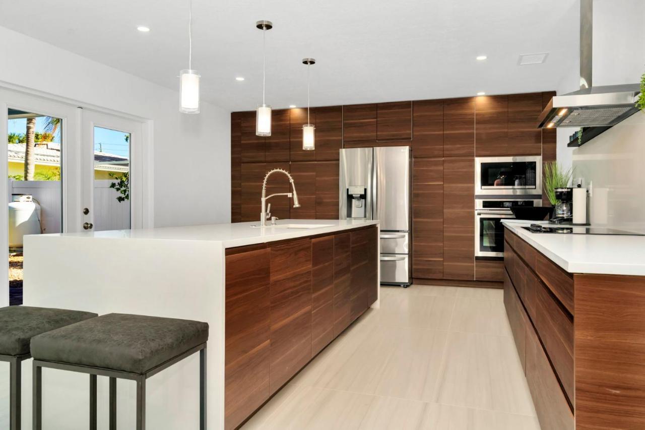 Clearwater Waterfront Modern 4bd 2big Open Loft 4bt With Pool Boat Deck Sleep 15 * Clearwater Beach