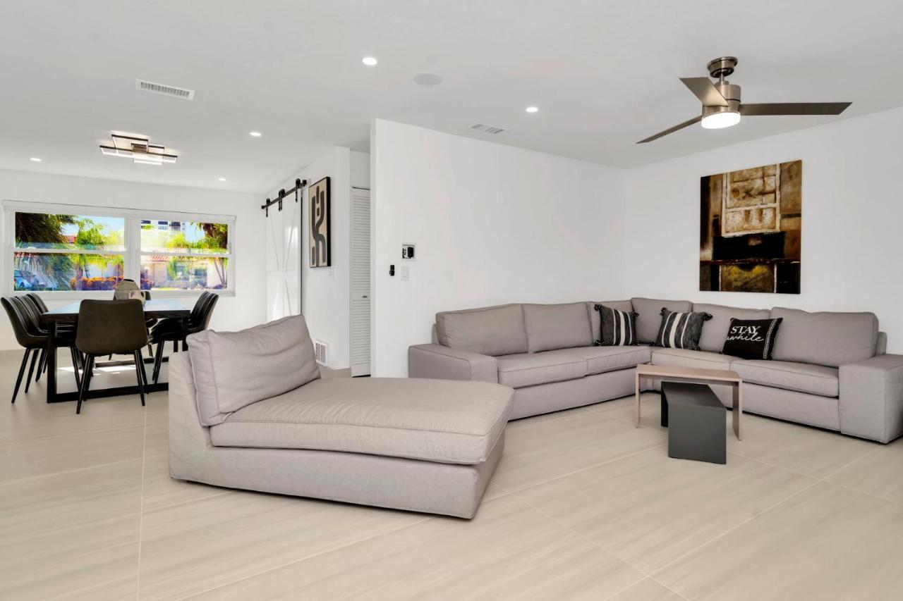 Holiday home Clearwater Waterfront Modern 4bd 2big Open Loft 4bt With Pool Boat Deck Sleep 15
