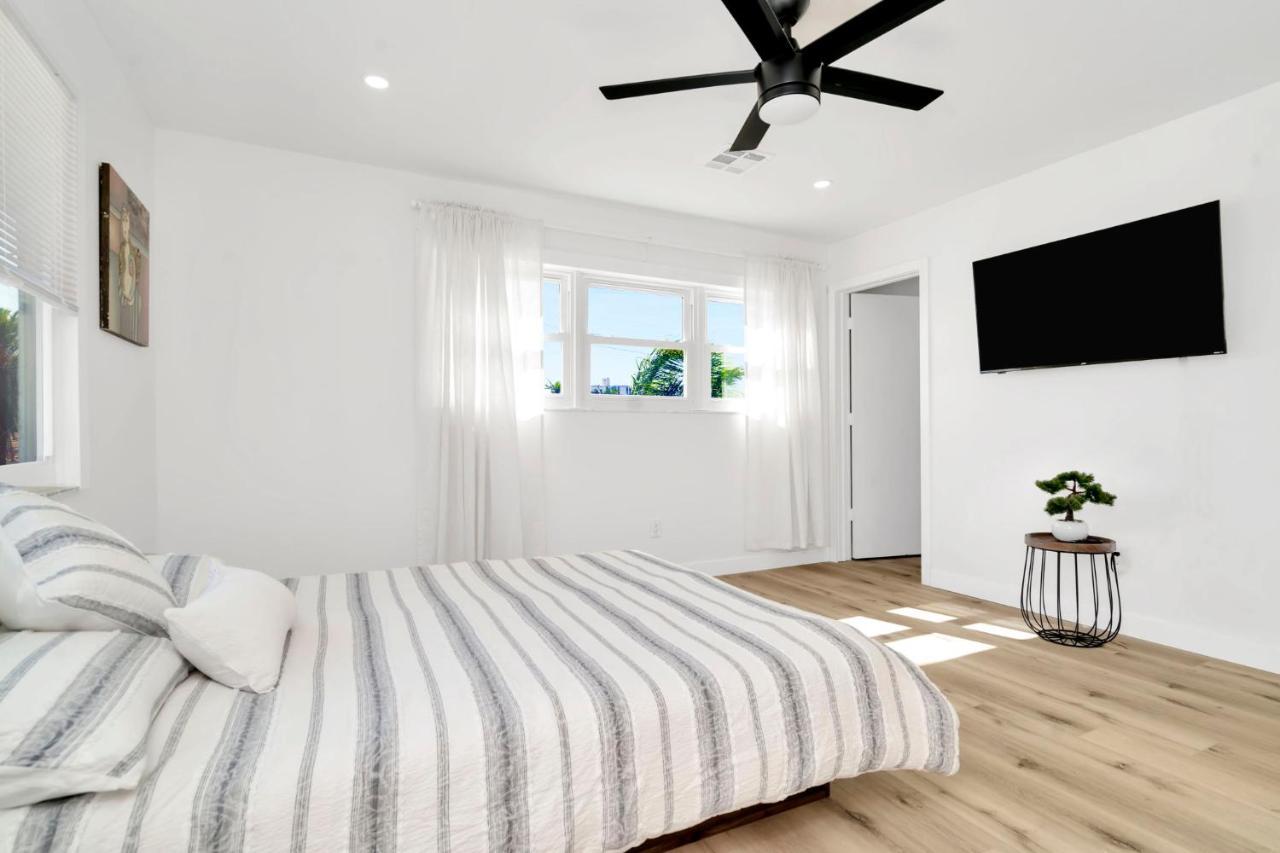 Clearwater Waterfront Modern 4bd 2big Open Loft 4bt With Pool Boat Deck Sleep 15 Holiday home