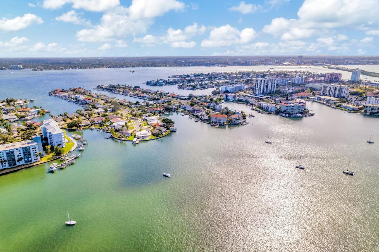 Clearwater Waterfront Modern 4bd 2big Open Loft 4bt With Pool Boat Deck Sleep 15 Holiday home Clearwater Beach