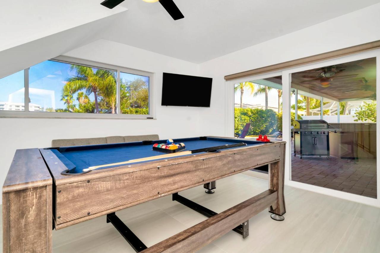 Clearwater Waterfront Modern 4bd 2big Open Loft 4bt With Pool Boat Deck Sleep 15 Holiday home *