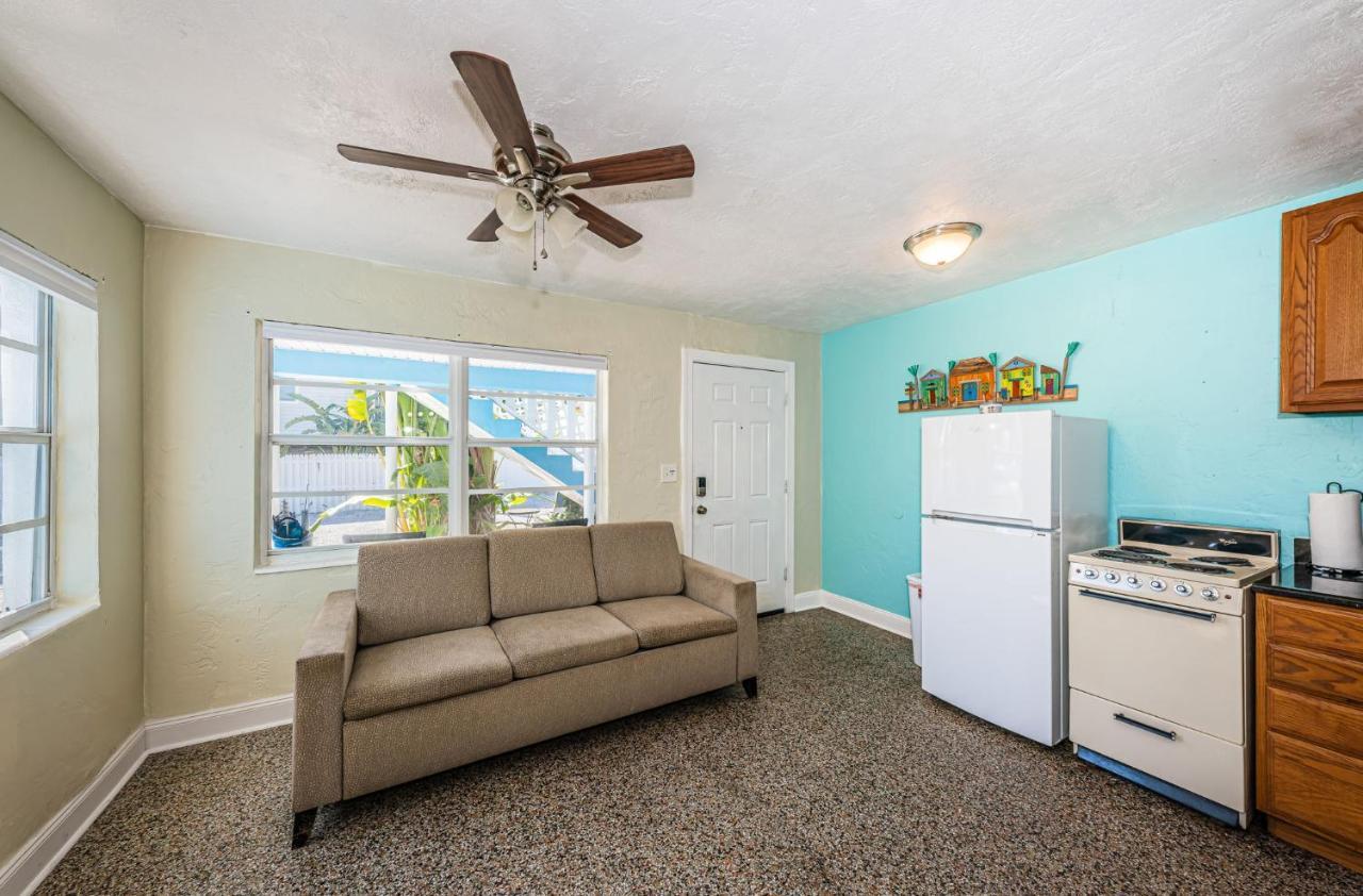 Blue Water Beachside 4 Apartment Clearwater Beach