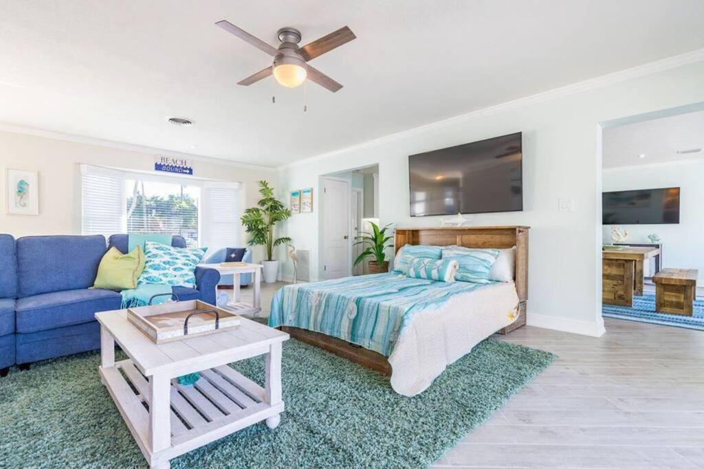 Island Paradise 3 Bed Waterfront/heated Pool
