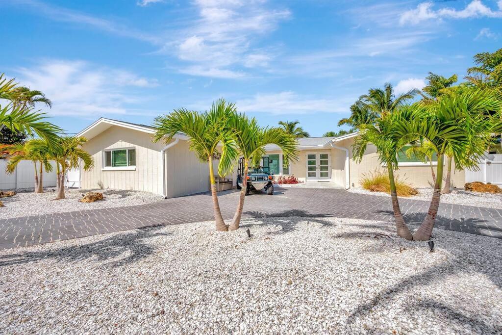 Holiday home Island Paradise 3 Bed Waterfront/heated Pool