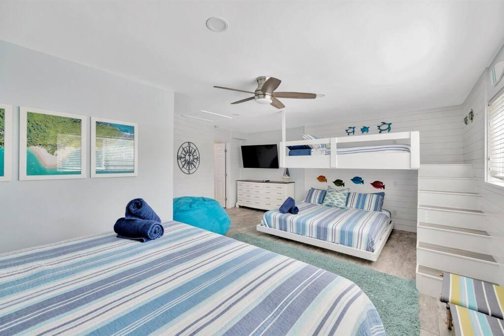 Island Paradise 3 Bed Waterfront/heated Pool