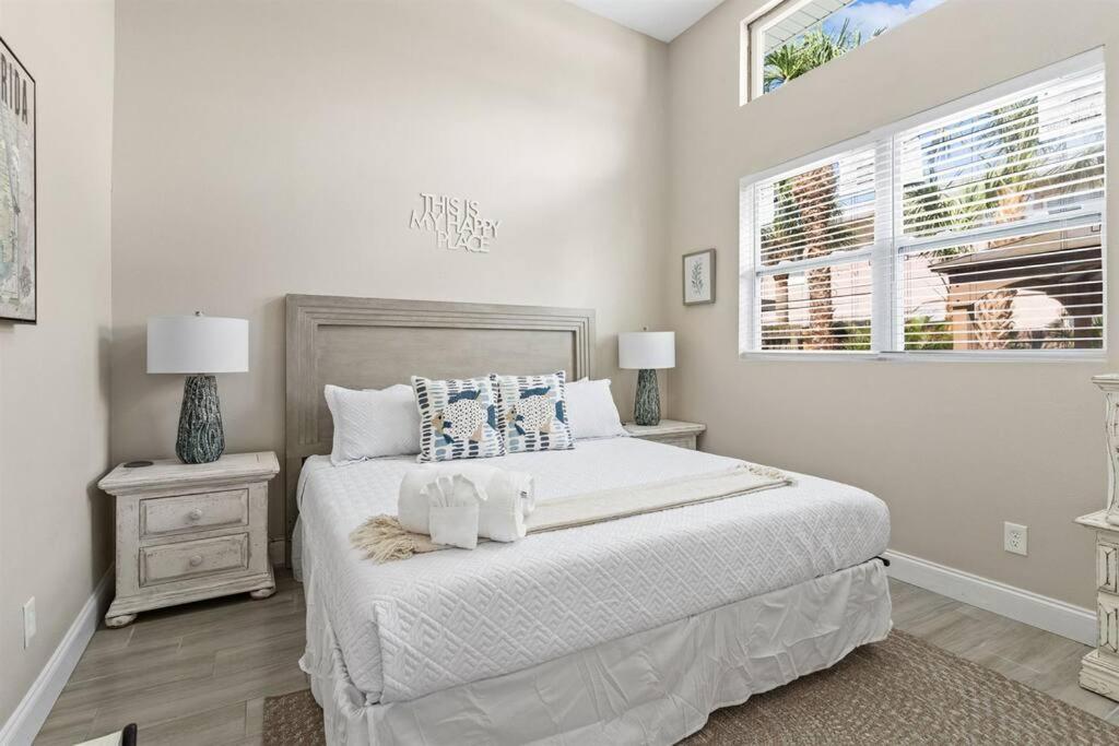 7 Bedroom 5 Bath With On Clearwater Beach! * Clearwater Beach