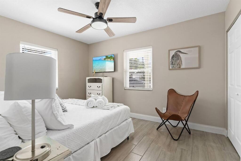Holiday home 7 Bedroom 5 Bath With On Clearwater Beach! *