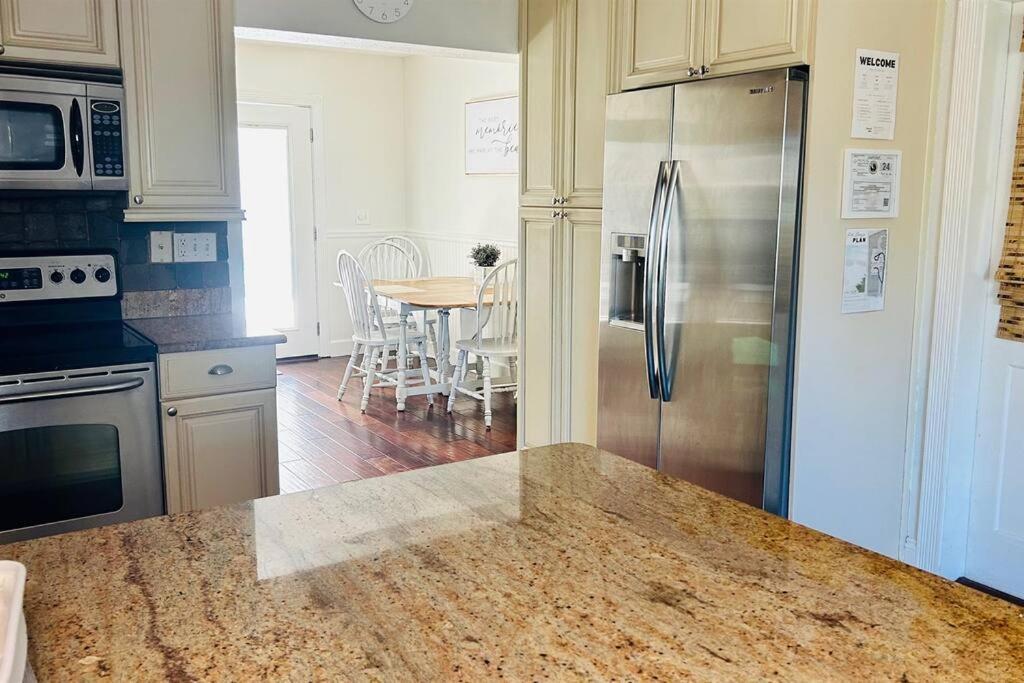 Holiday home Beautiful With Large Pool! Close To The Beach! Clearwater Beach