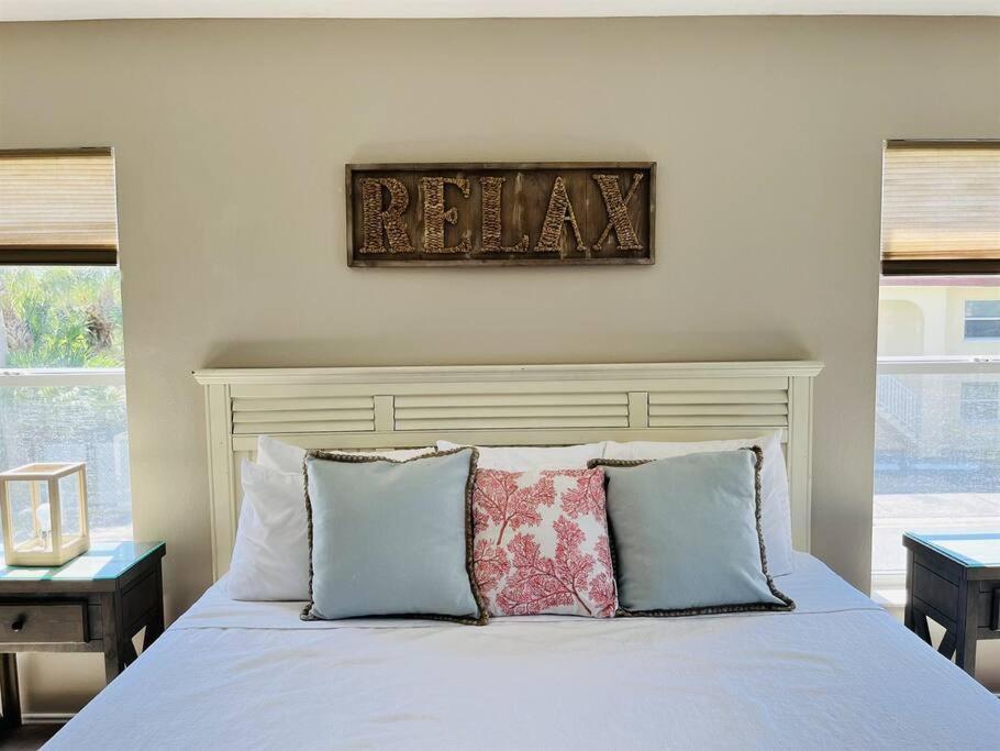 6 Bedrooms 4 Bath With And Heated Pool