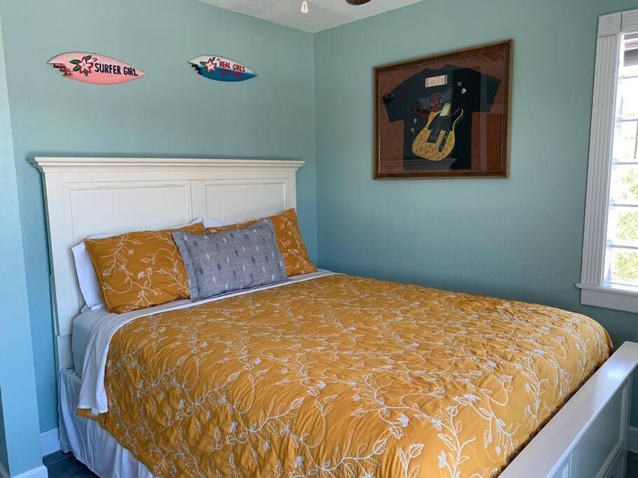 Beachview Town Holiday home