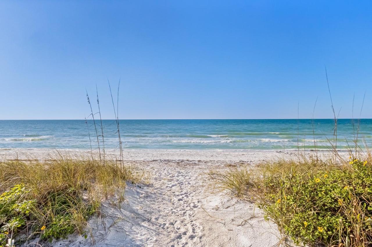 Beachy Keen Apartment *