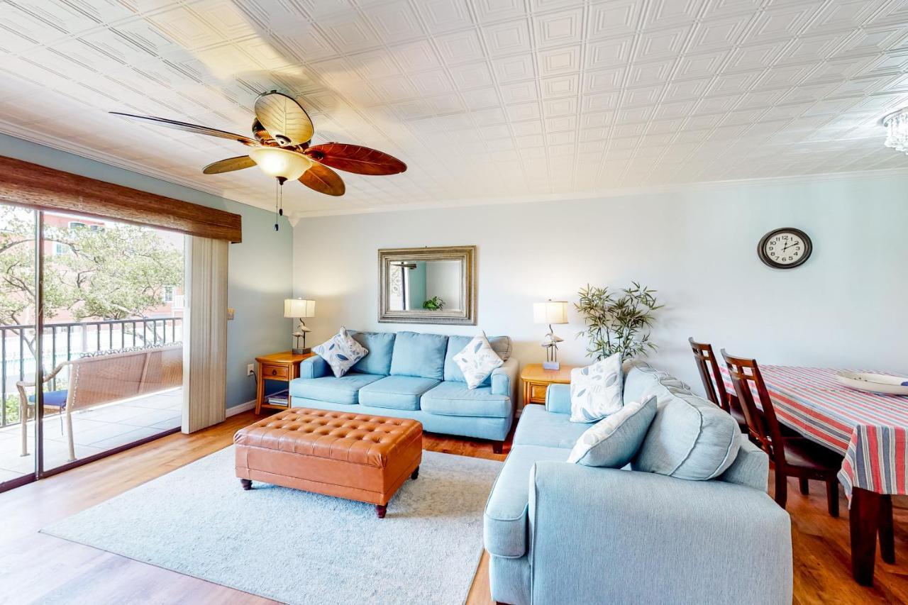Apartment Island Time