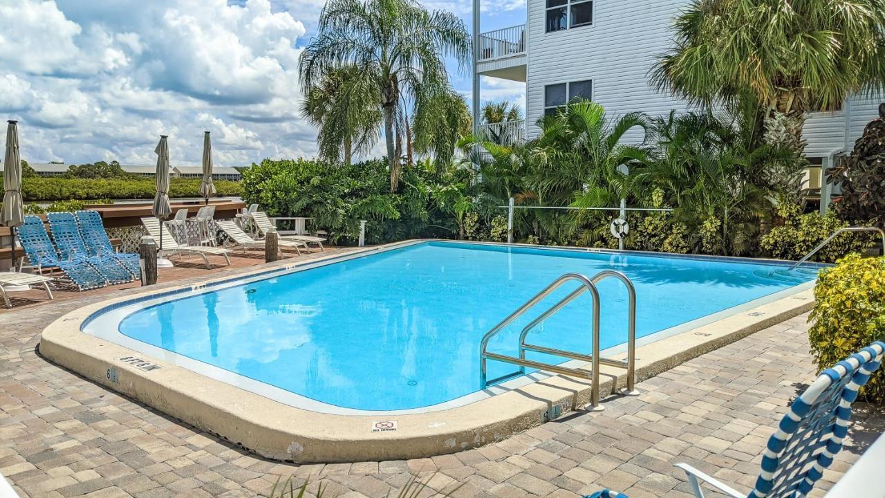 Apartment Sea Shell 44 *