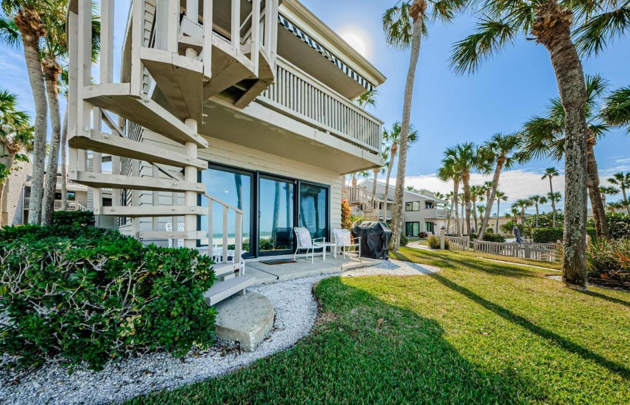 Beachfront Aldea 11 *