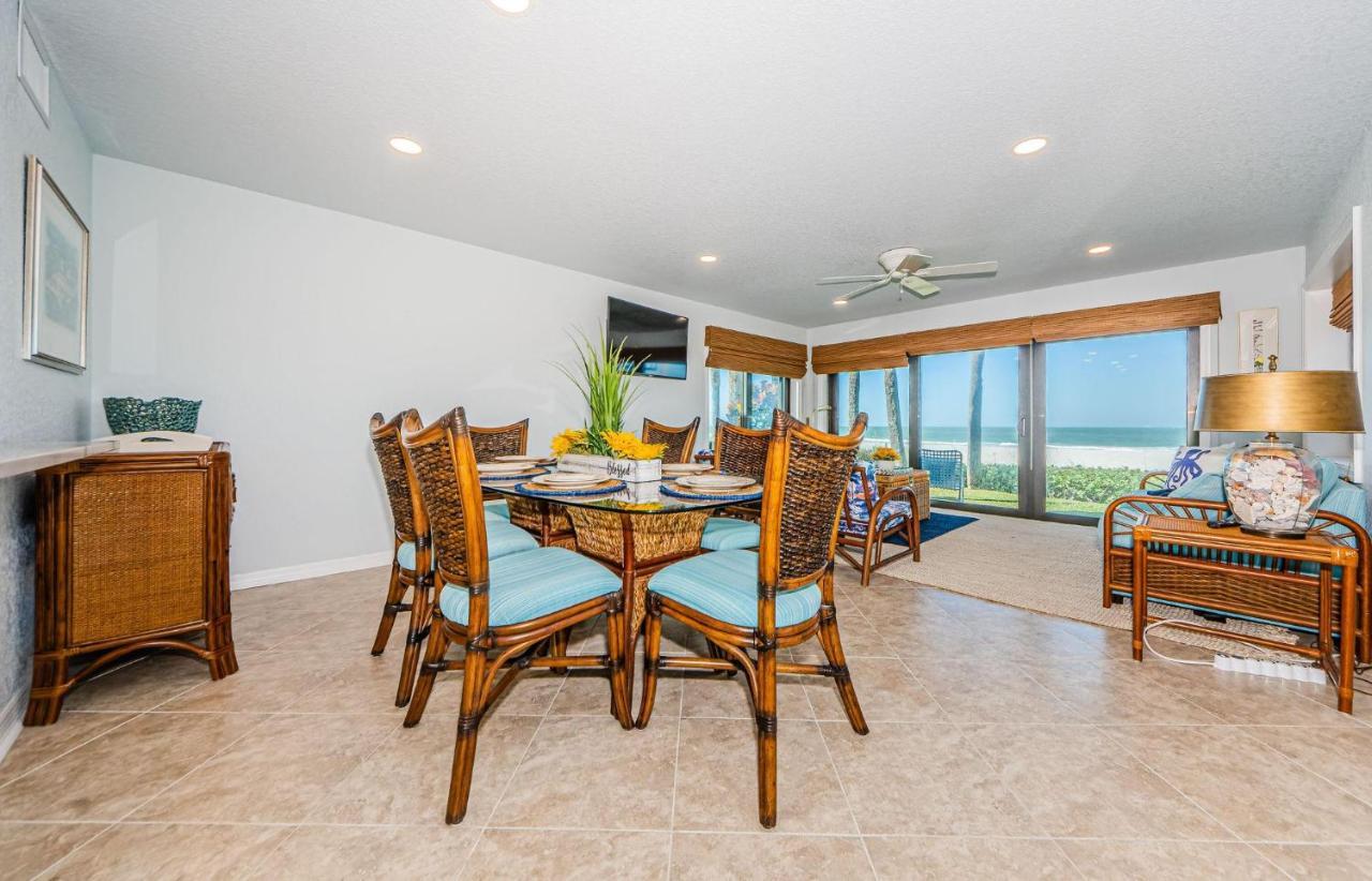 Beachfront Aldea 11 Holiday home *